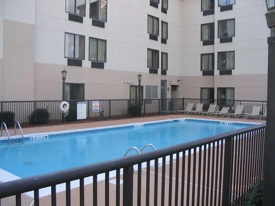 Holiday Inn Express Durham - Havuz