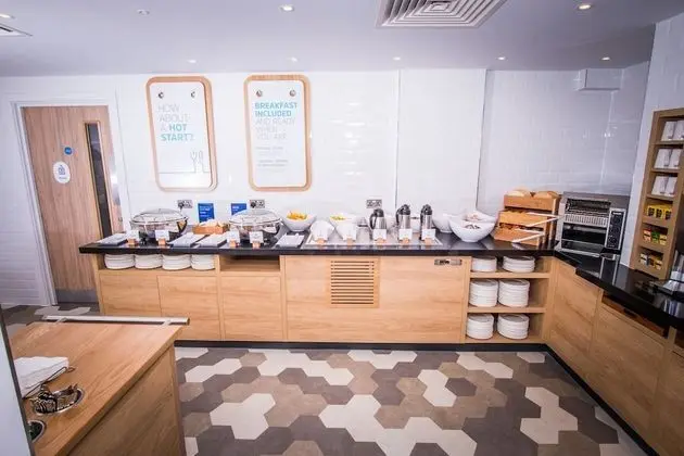 Holiday Inn Express Exeter - City Centre, an IHG Hotel - Yerinde Yemek