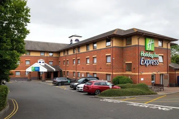 Holiday Inn Express Exeter - Dış Mekan
