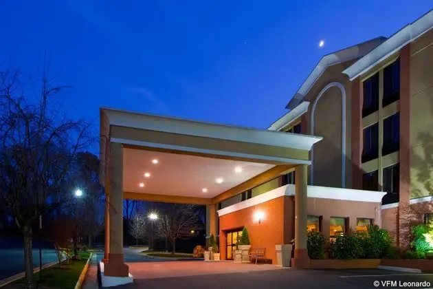 Holiday Inn Express Fairfax - Arlington Boulevard