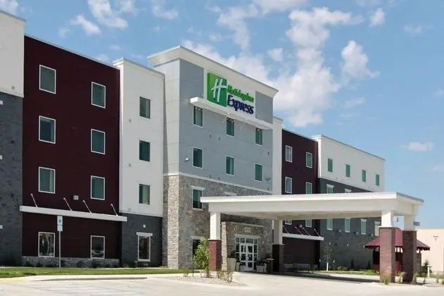 Holiday Inn Express Fargo SW I 94 45th St