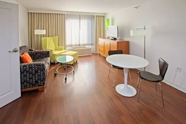 Holiday Inn Express Fishers - Oda