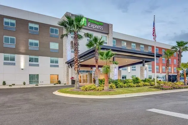 Holiday Inn Express Fort Walton Beach Central, an IHG Hotel