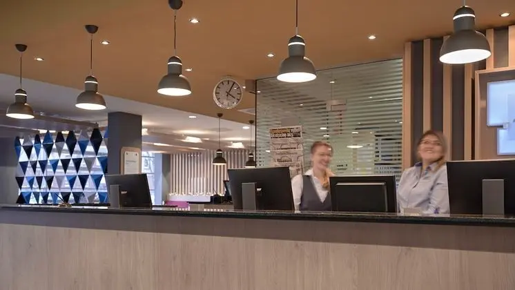 Holiday Inn Express Frankfurt Messe, an IHG Hotel - Lobi