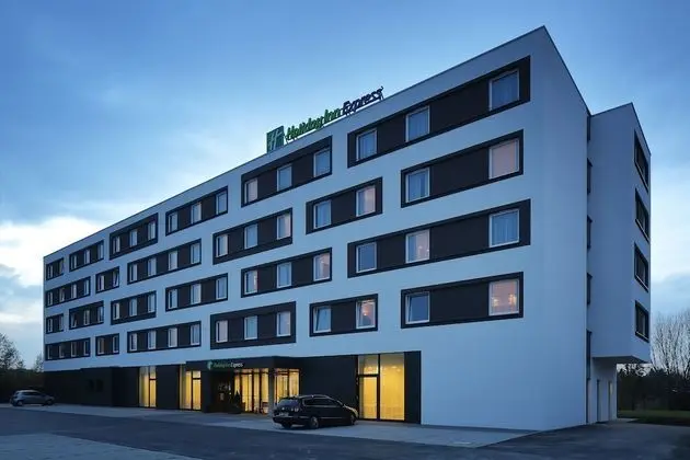 Holiday Inn Express Friedrichshafen, an IHG Hotel - Dış Mekan