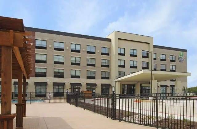 Holiday Inn Express Frisco NW