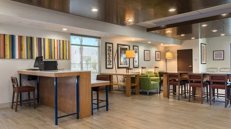 Holiday Inn Express Fullerton - Anaheim - Dış Mekan