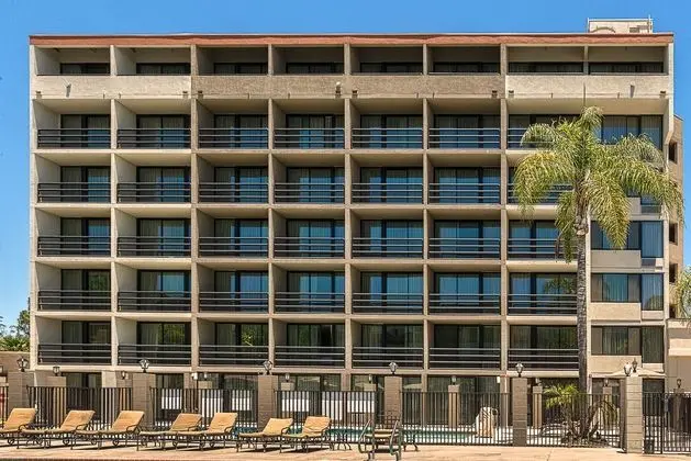 Holiday Inn Express Fullerton - Anaheim - Havuz