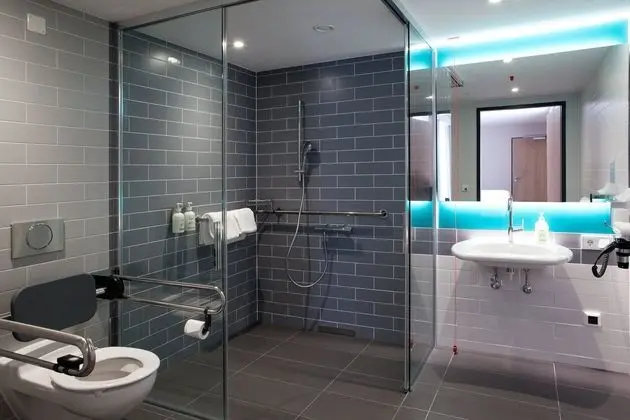 Holiday Inn Express Furth, an IHG Hotel - Genel