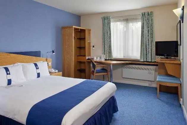 Holiday Inn Express Gloucester South