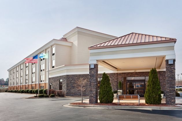 Holiday Inn Express Greensboro I 40 at Wendover