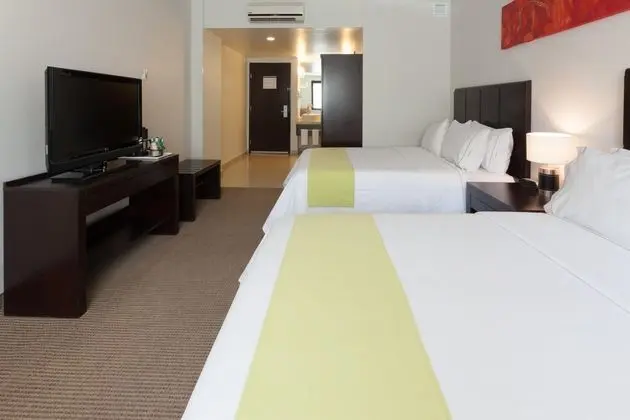 Holiday Inn Express Guadalajara Iteso - Oda