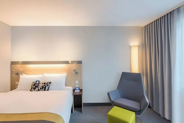 Holiday Inn Express Gütersloh - Oda