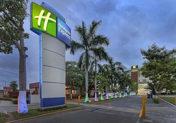 Holiday Inn Express Villahermosa Tabasco 2000