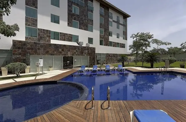 Holiday Inn Express Villahermosa Tabasco 2000 - Havuz