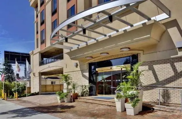 Holiday Inn Express Hollywood Walk of Fame