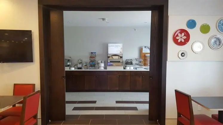 Holiday Inn Express Howe Sturgis, Mi