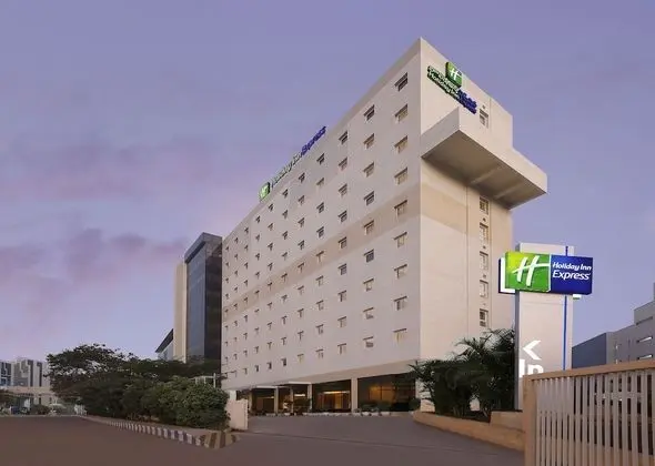 Holiday Inn Express Hyderabad Hitec City, an IHG Hotel - Dış Mekan