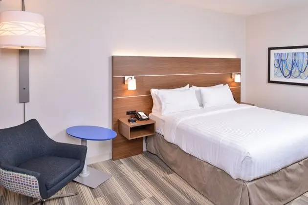 Holiday Inn Express Indianapolis Downtown Convention Center