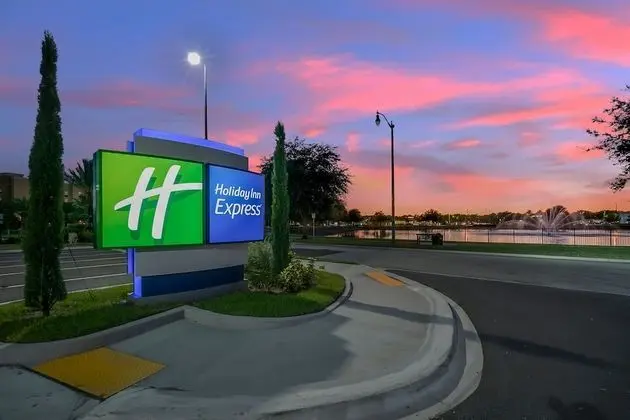 Holiday Inn Express Jacksonville South Bartram Prk, an IHG Hotel