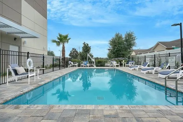 Holiday Inn Express Jacksonville South Bartram Prk, an IHG Hotel - Havuz