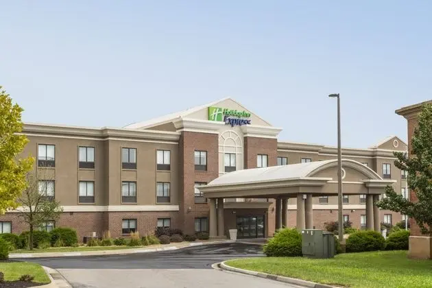 Holiday Inn Express Kansas City-at the Legends