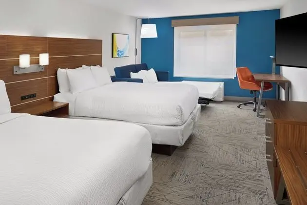 Holiday Inn Express Kansas City-at the Legends - Oda