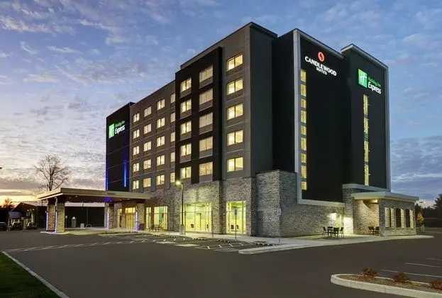 HOLIDAY INN EXPRESS Kingston West - Dış Mekan