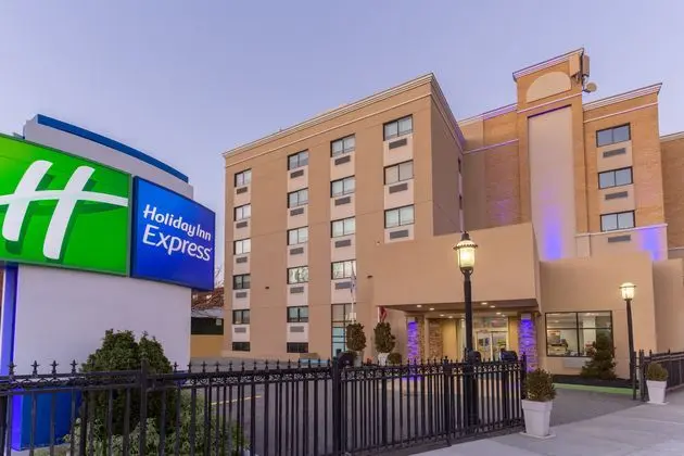 Holiday Inn Express LaGuardia