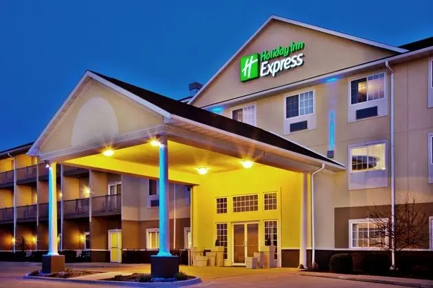 Holiday Inn Express Le Claire Riverfront - Davenpo - Dış Mekan