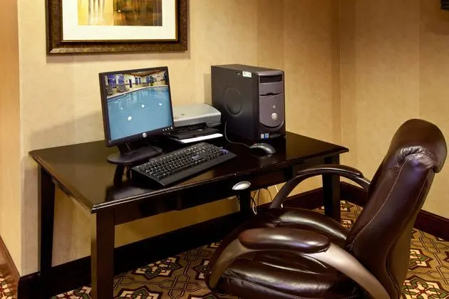 Holiday Inn Express Lebanon