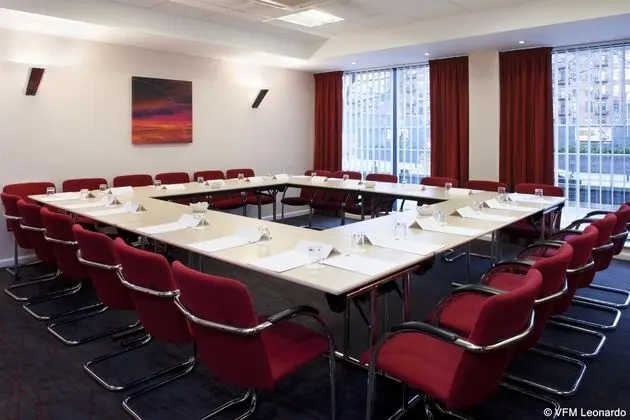Holiday Inn Express Leeds City Centre Armouries - İş / Konferans