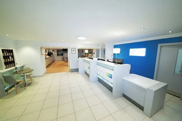 Holiday Inn Express Leeds East - İç Mekan