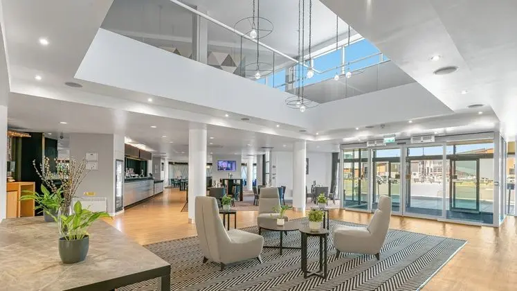Holiday inn Express Leigh - Sports Village - Dış Mekan