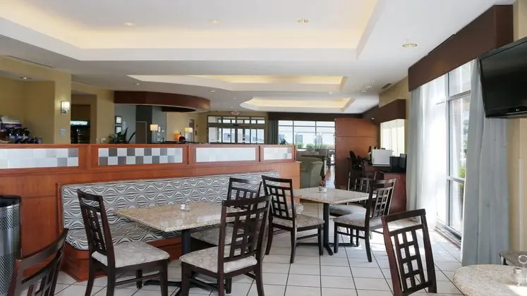Holiday Inn Express Leland - Wilmington Area - Yeme / İçme