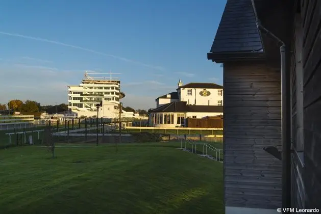 Holiday Inn Express London-Epsom Downs