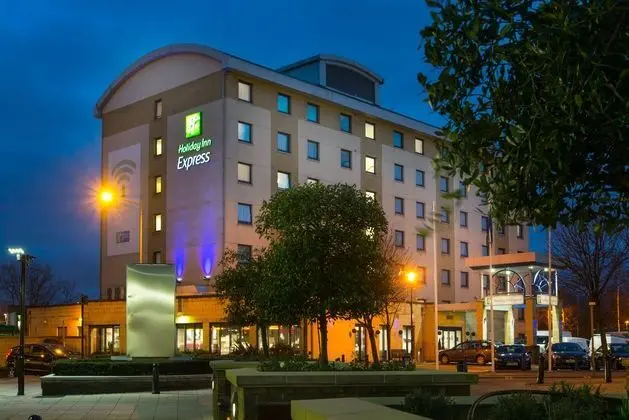 Holiday Inn Express London - Wandsworth - Dış Mekan
