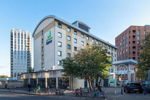 Holiday Inn Express London - Wandsworth - Öne Çıkan Resim