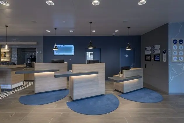 Holiday Inn Express Luzern - Kriens, an IHG Hotel - Lobi
