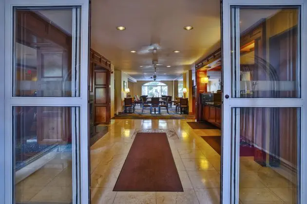 Holiday Inn Express Mackinaw City - Genel