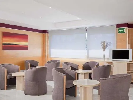 Holiday Inn Express Madrid Alcobendas - Lobi
