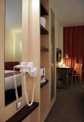 Holiday Inn Express Madrid Alcobendas - Oda
