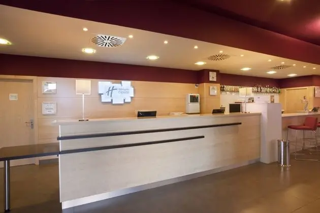 Holiday Inn Express Madrid - Getafe - Lobi