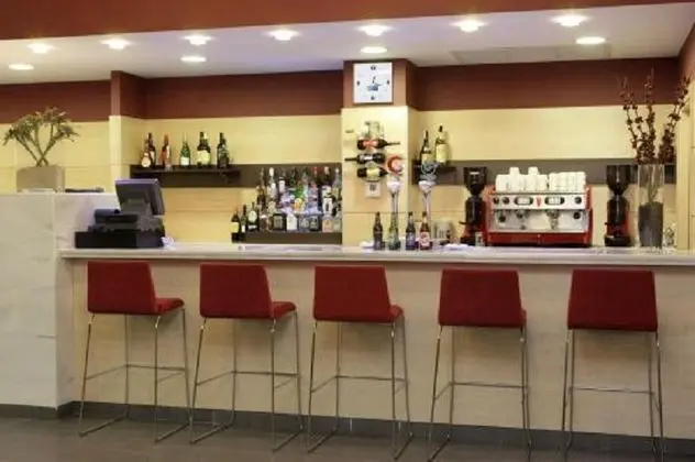 Holiday Inn Express Madrid - Getafe - Yeme / İçme
