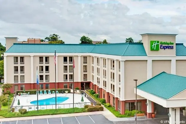 Holiday Inn Express Memphis Medical Center Midtown