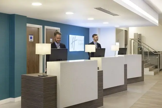 Holiday Inn Express Middlesbrough - Centre Square, an IHG Hotel - Lobi