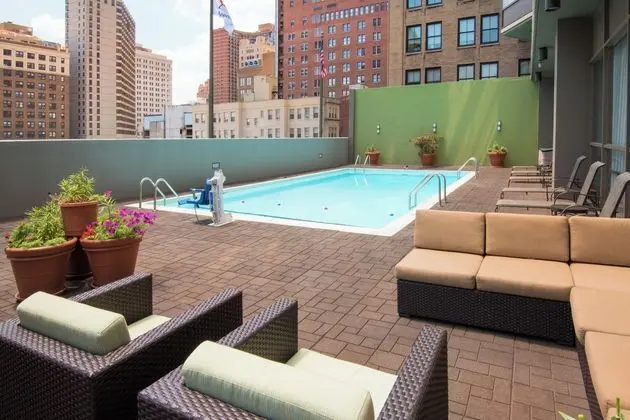 Holiday Inn Express Midtown - Havuz