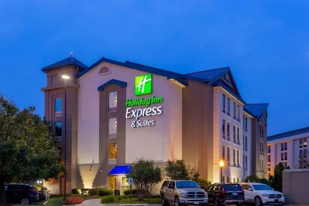 Holiday Inn Express Midway - Dış Mekan