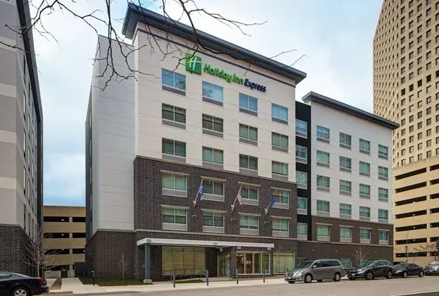Holiday Inn Express Milwaukee Downtown, an IHG Hotel - Dış Mekan