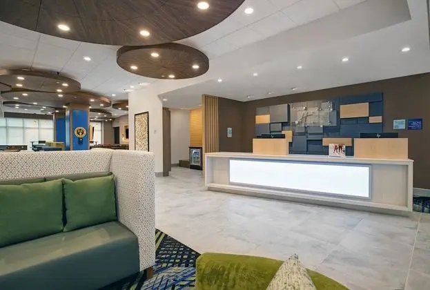 Holiday Inn Express Milwaukee Downtown, an IHG Hotel - Lobi
